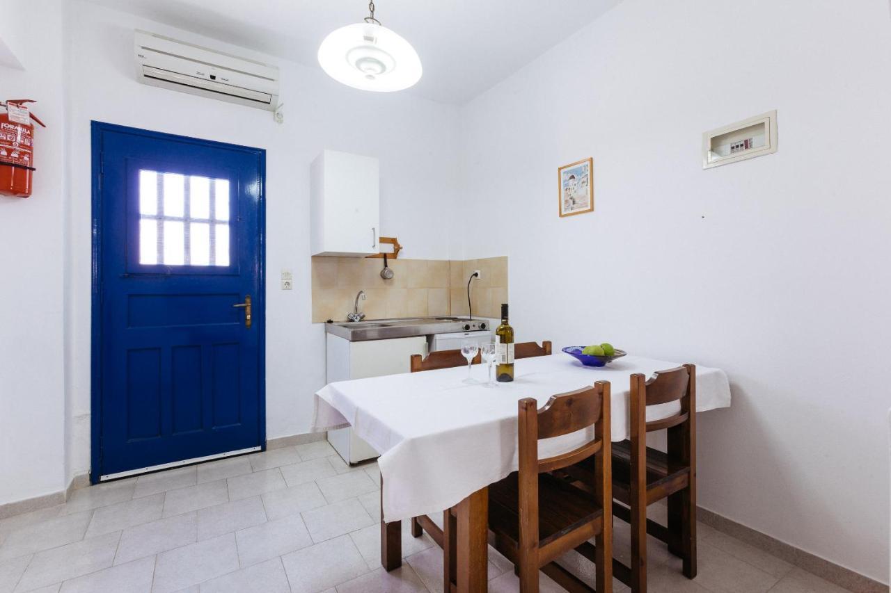פריבולוס Thalassitis Coastal Apartments מראה חיצוני תמונה