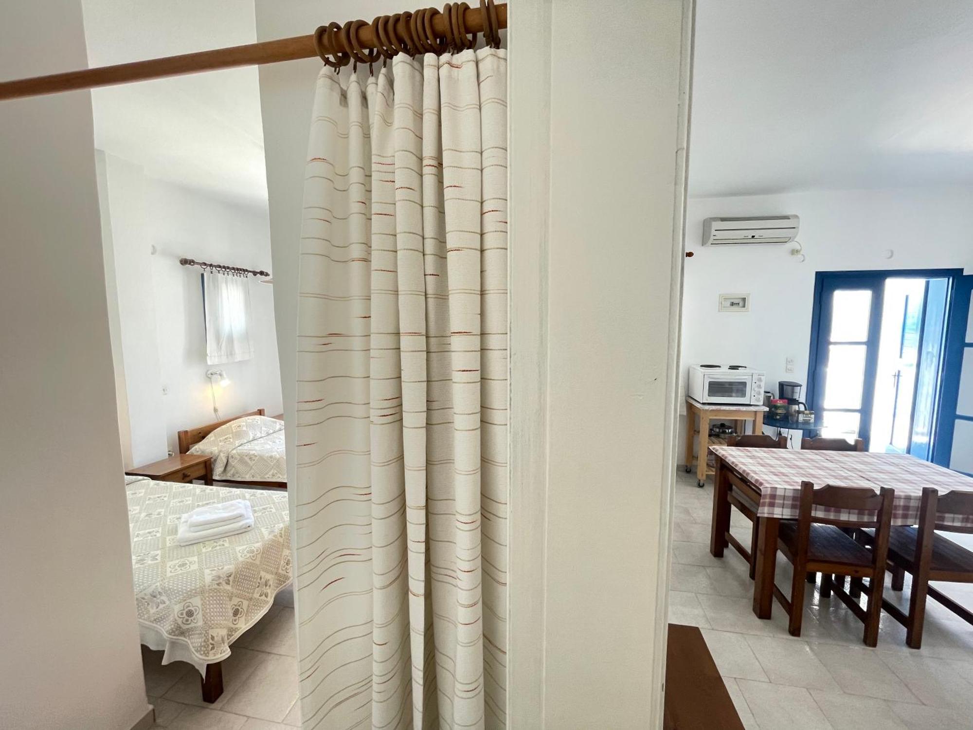 פריבולוס Thalassitis Coastal Apartments מראה חיצוני תמונה