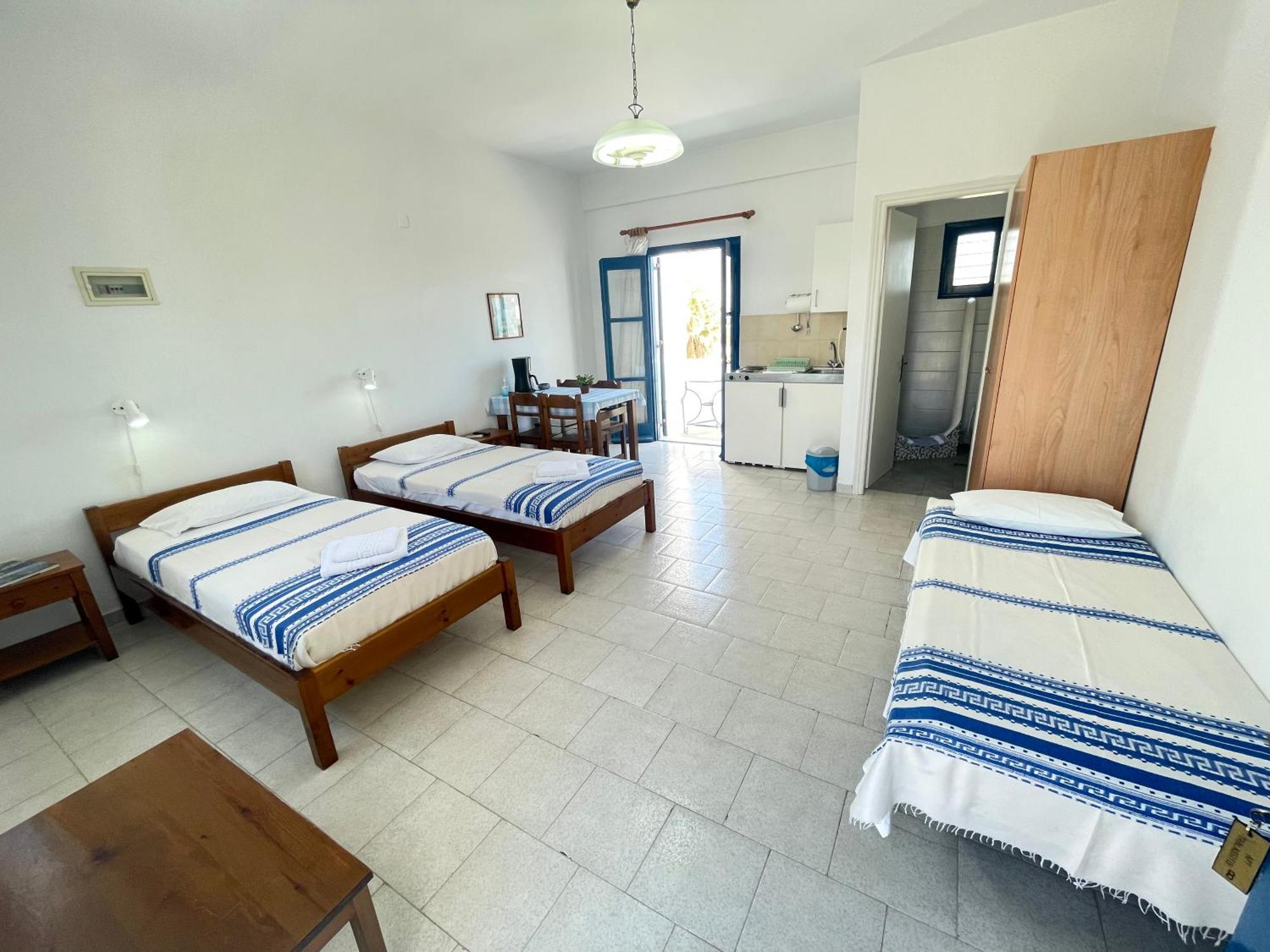 פריבולוס Thalassitis Coastal Apartments מראה חיצוני תמונה